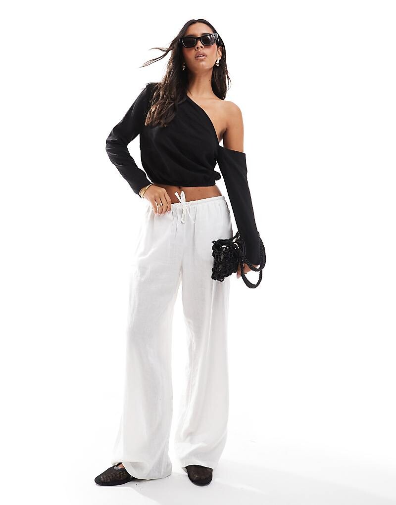 

ASOS DESIGN – Черный топ с открытыми плечами из ткани, имитирующей лен
