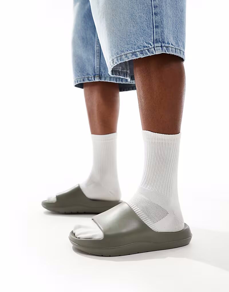 

Массивные шлепанцы ASOS DESIGN цвета хаки