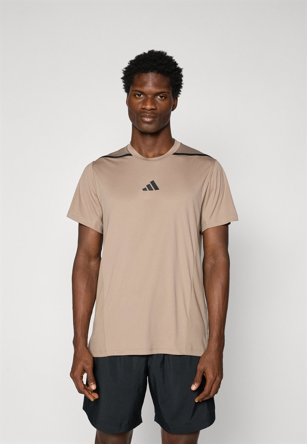 

Спортивная футболка TEE Adidas Performance, коричневый