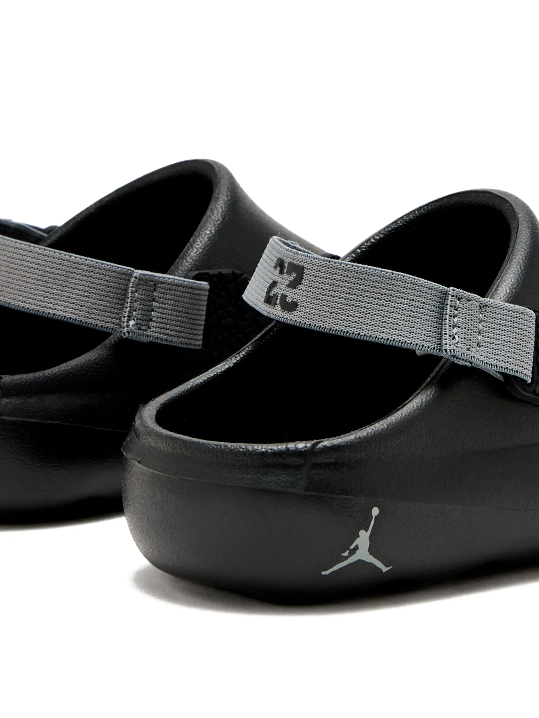 Клоги с перфорацией и ремешком на пятке Nike Kids, черный — фото 2