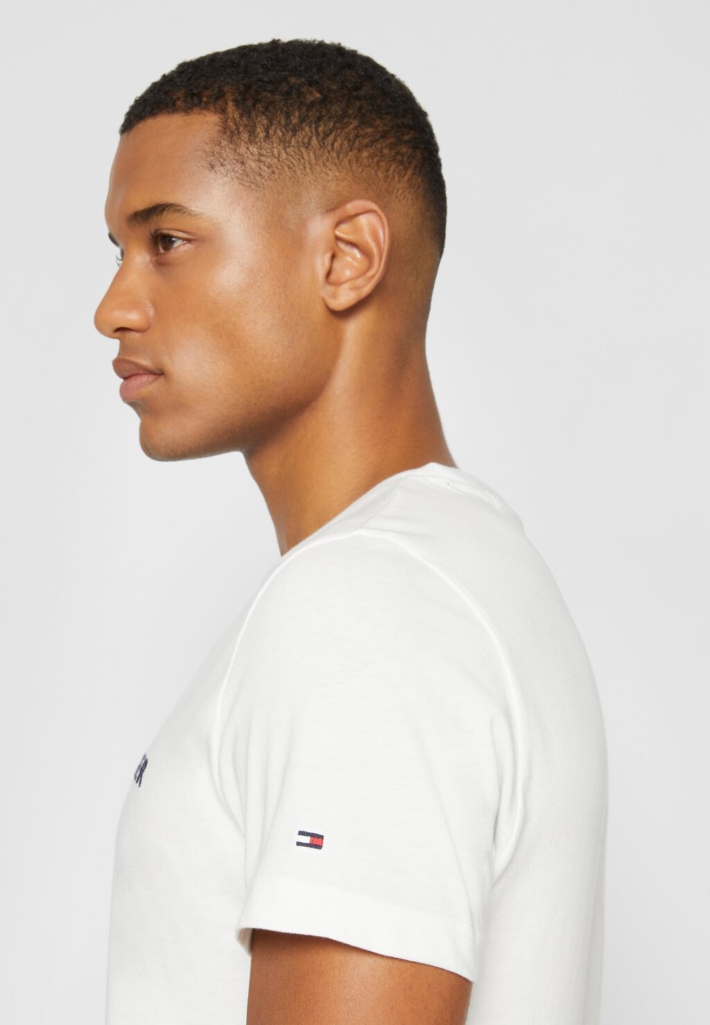 Футболка с набивным рисунком Logo Tee Tommy Hilfiger, белая — фото 4