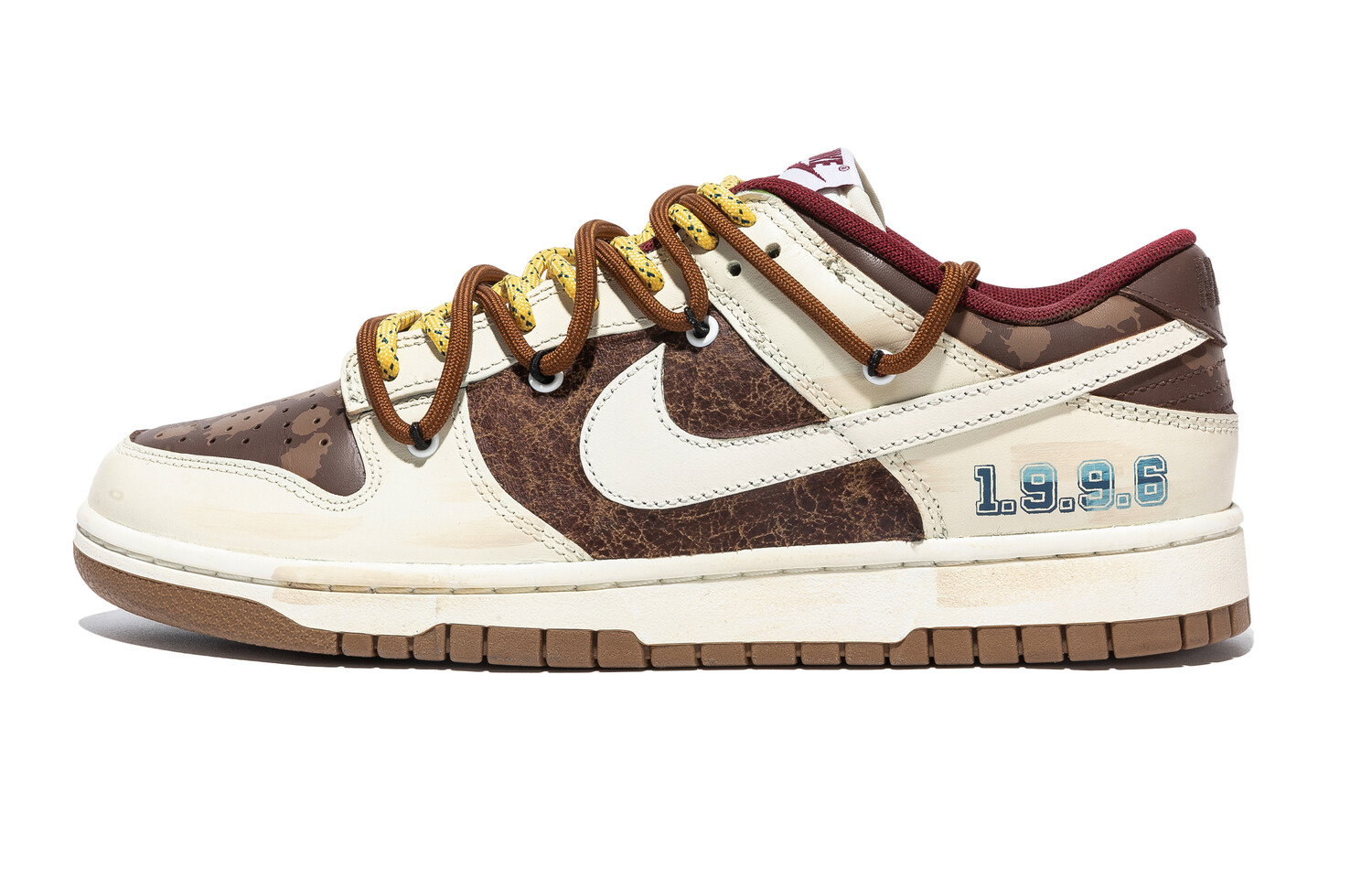 

Кроссовки Nike Dunk Skateboarding Shoes Men Low-top Beige/Brown, коричневый