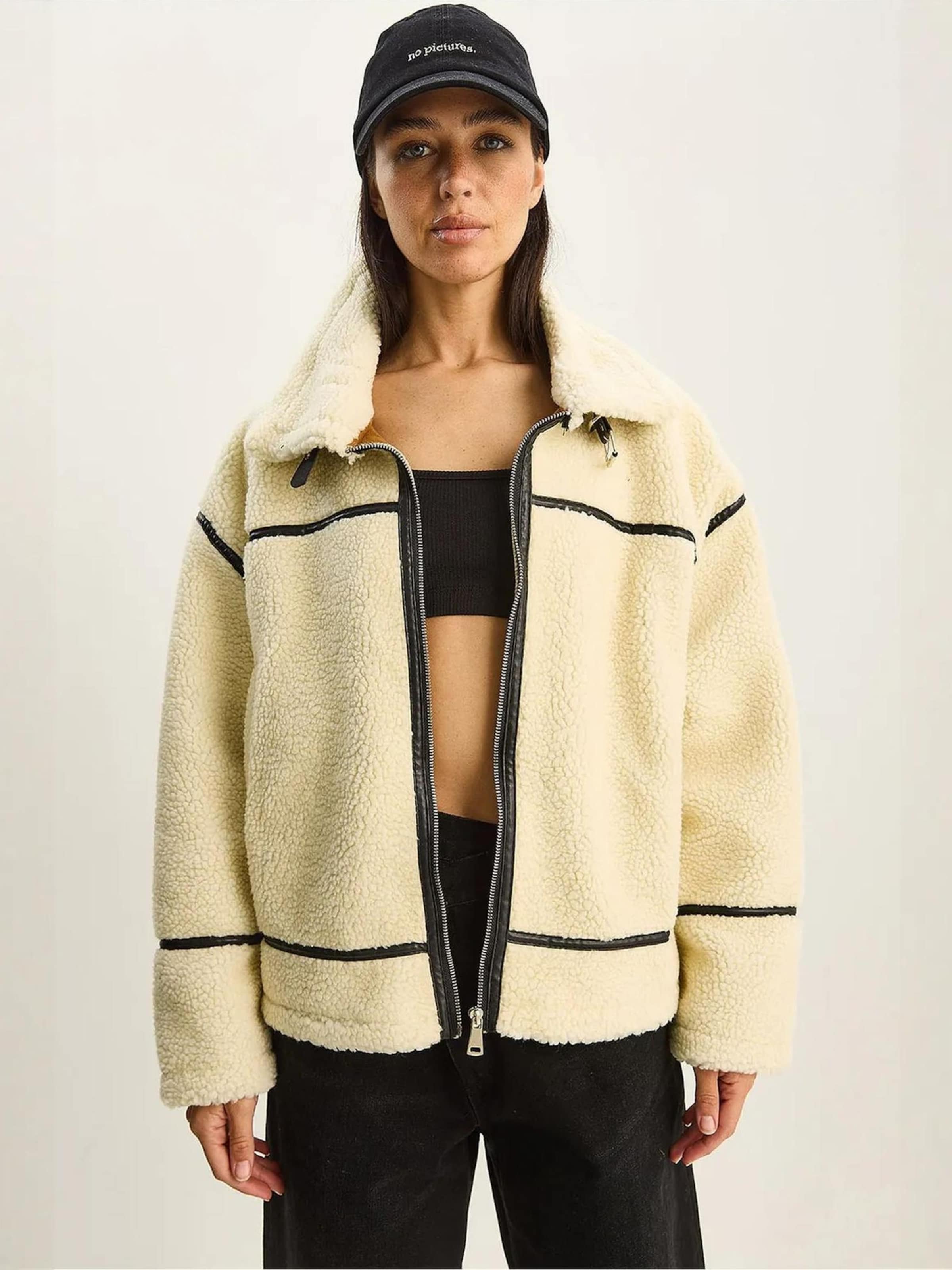 

Bianco Lucci Куртка на межсезонье в цвете шамуа