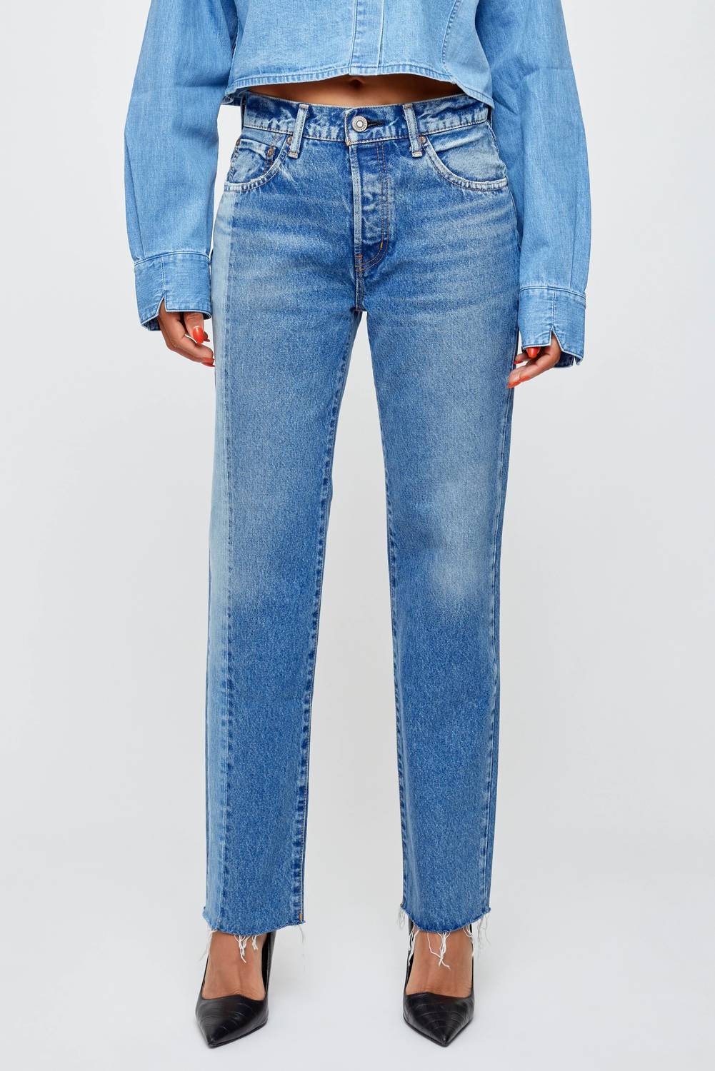 

Вестчейс прямые джинсы в синем Moussy