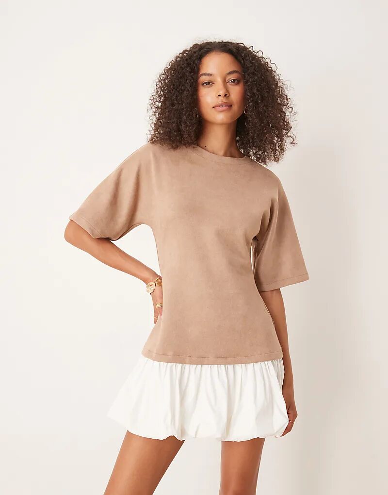 

Мини-платье-футболка ASOS DESIGN из замши с подолом-пузырьком цвета верблюжьей шерсти