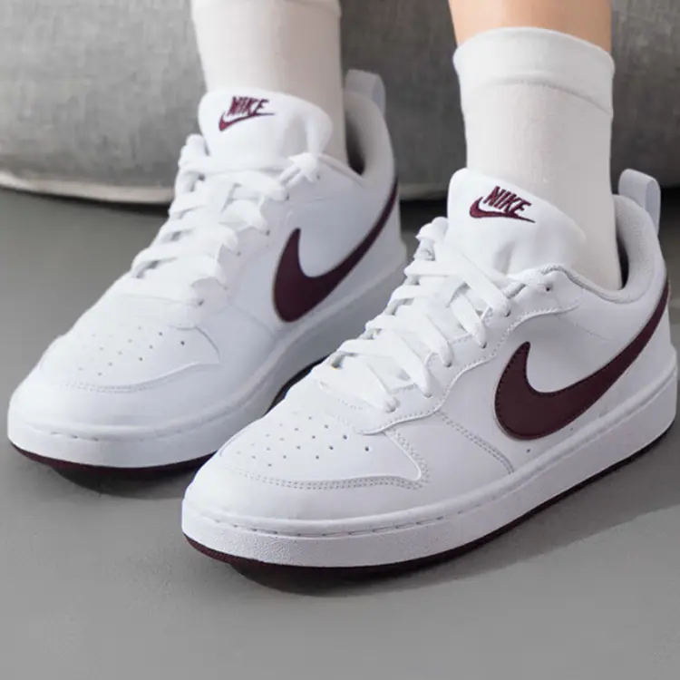 Nike Детские кроссовки для скейтбординга Court Borough с нескользящей подошвой и износостойкими резиновыми вставками, цвет "белый кофе" — фото 4