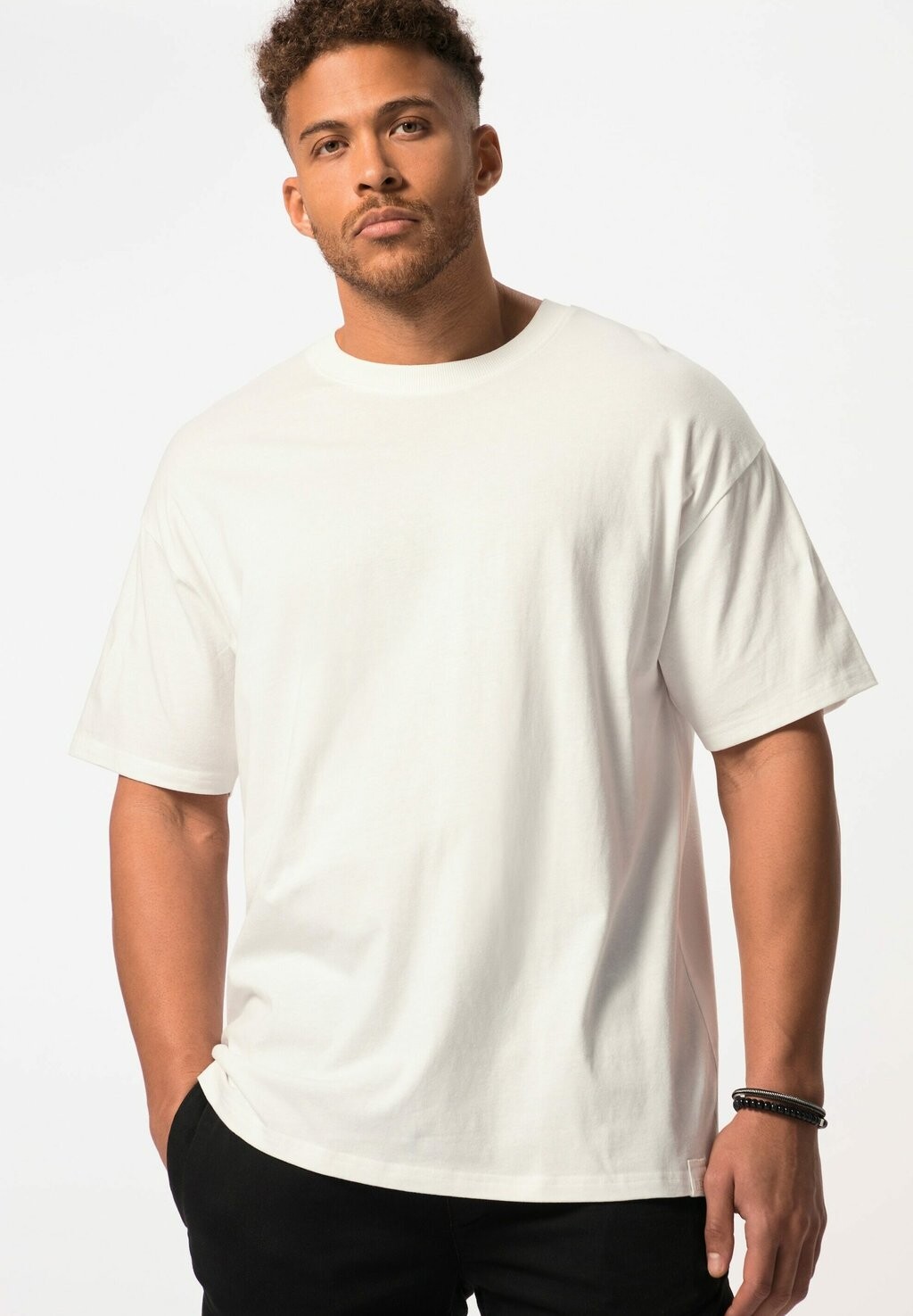 

Футболка базовая STHUGE, цвет offwhite