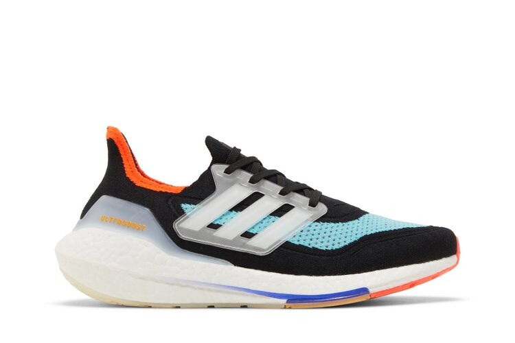 

Кроссовки Adidas UltraBoost 21, черный