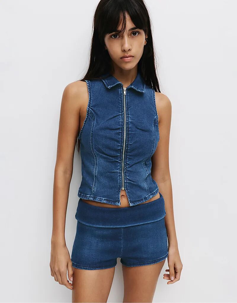 

Джинсовые шорты Pull&Bear темно-синего цвета