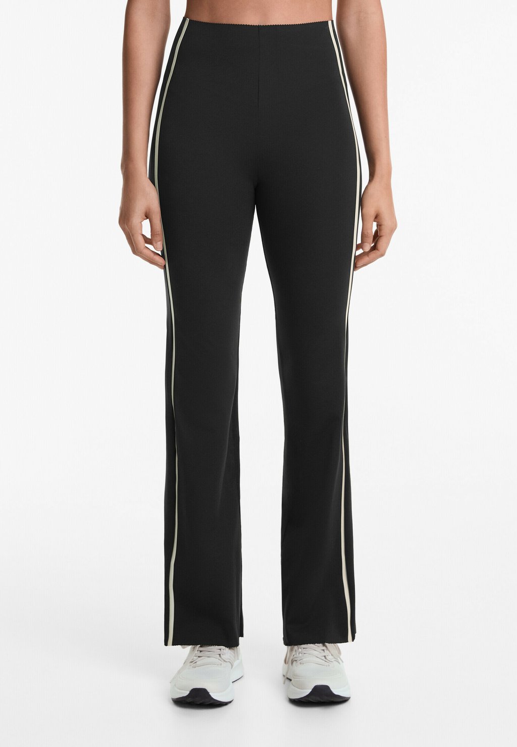 

Леггинсы RAISE UP COMPRESSIVE FLARE WITH PIPING OYSHO, черный