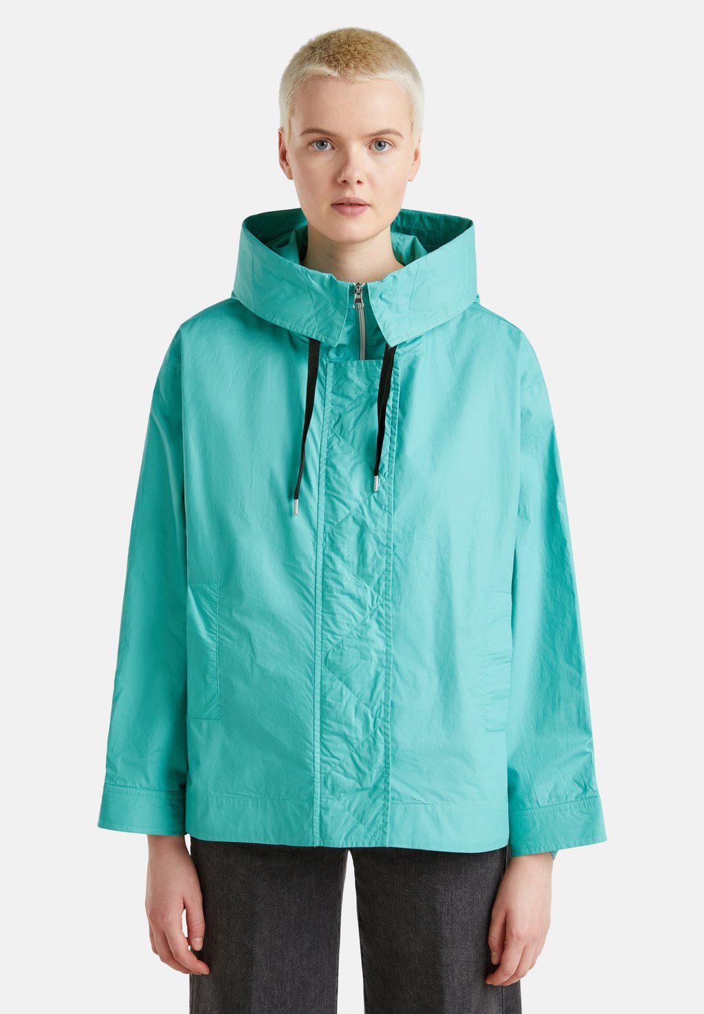 

Легкая куртка United Colors of Benetton, зеленый