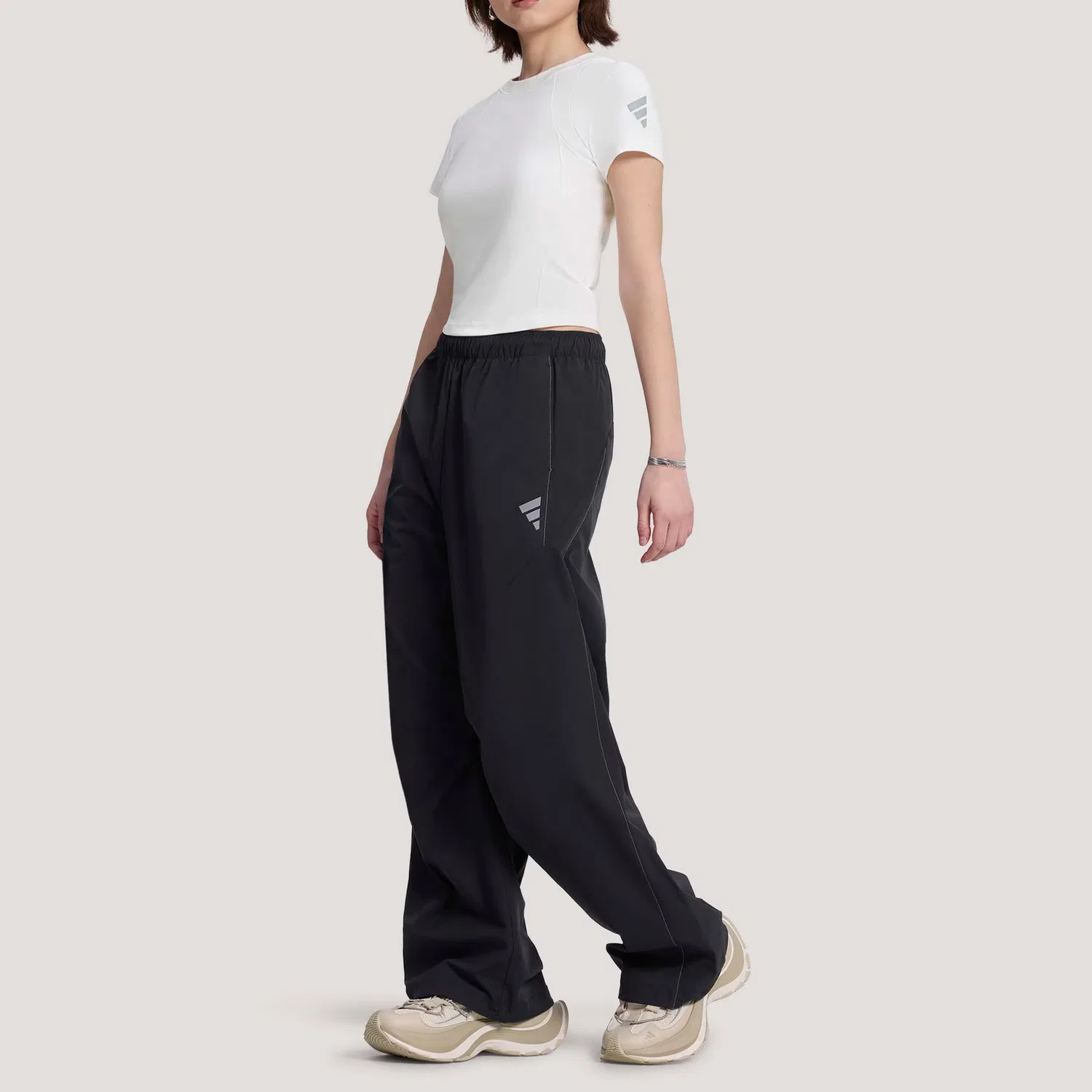 Брюки женские FOS WOVEN Future Style Casual Adidas, Black — фото 4