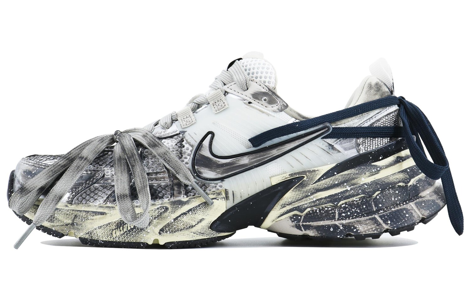 

Кроссовки для бега V2K Run женские с низким верхом белые/серые Nike