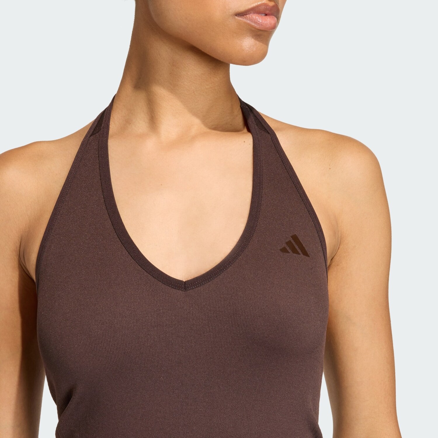 Adidas Performance Спортивный топ 'Essentials' в цвете Chestnut Brown — фото 4