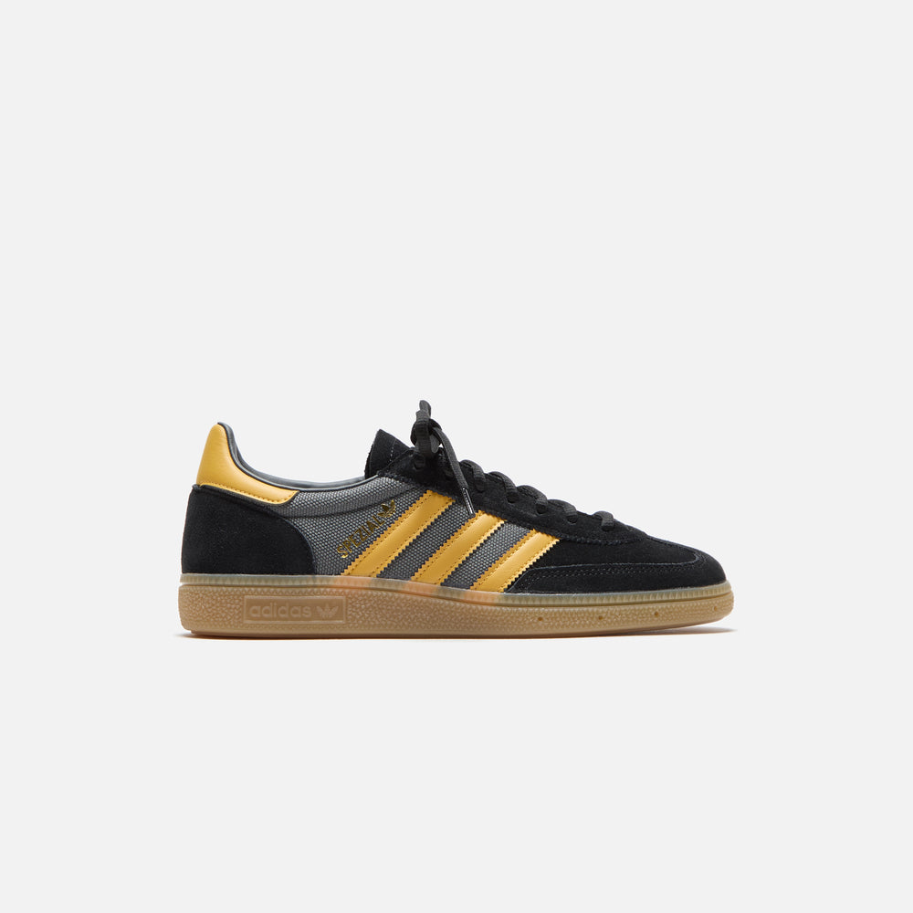 

Кроссовки adidas Handball Spezial, цвет Core Black/Preloved Yellow