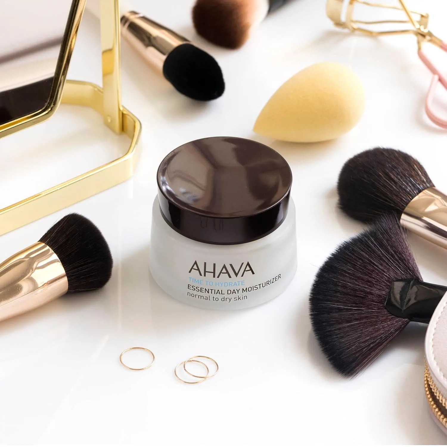 Набор AHAVA Essential: дневной увлажняющий крем, ночной восстанавливающий крем и минеральный лосьон для тела. — фото 4