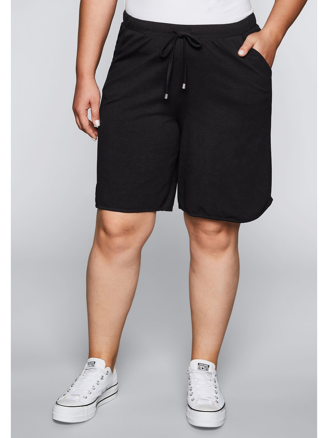 

Шорты sheego Bermudas, черный