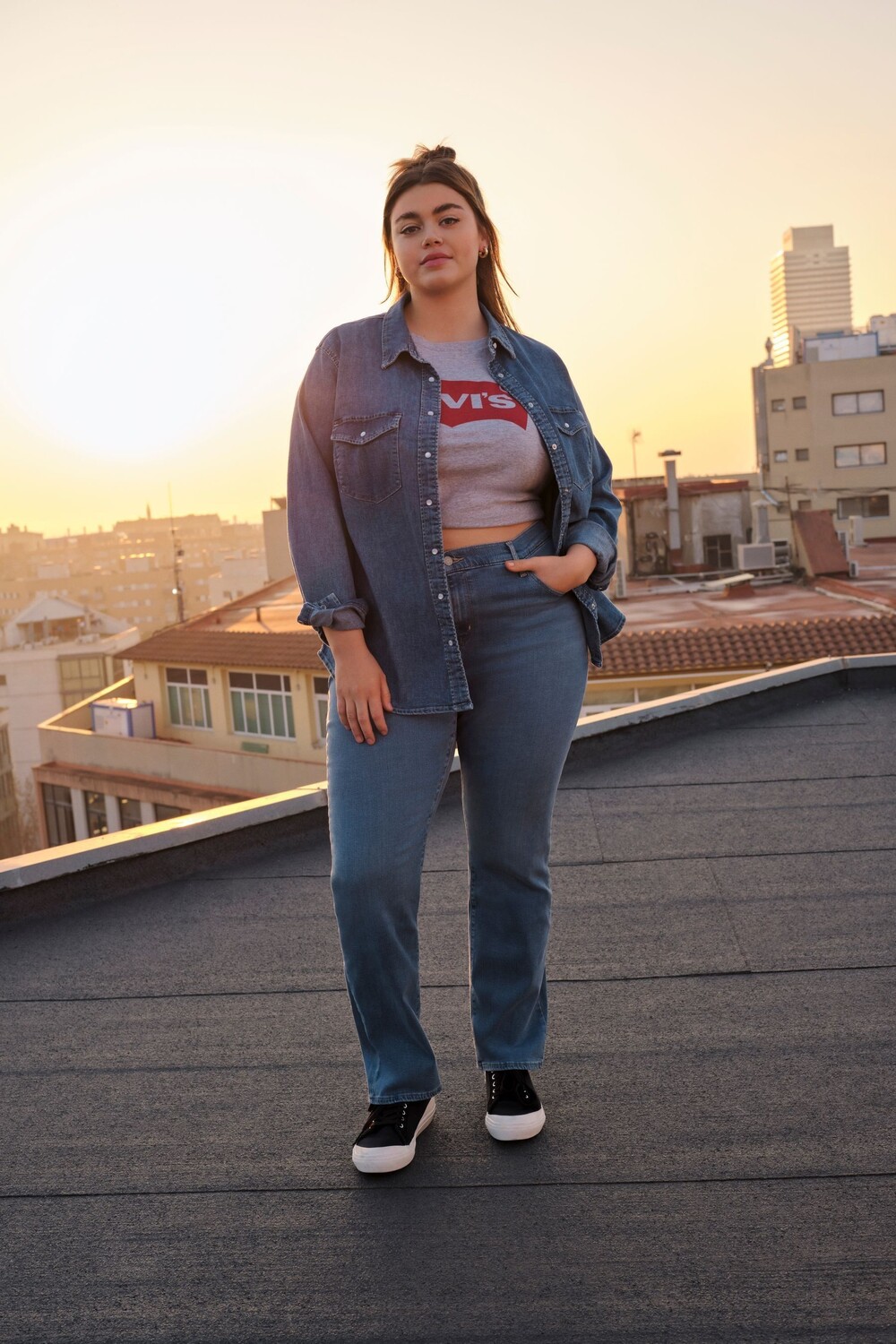

Прямые джинсы с завышенной талией Curve 724 Levi's