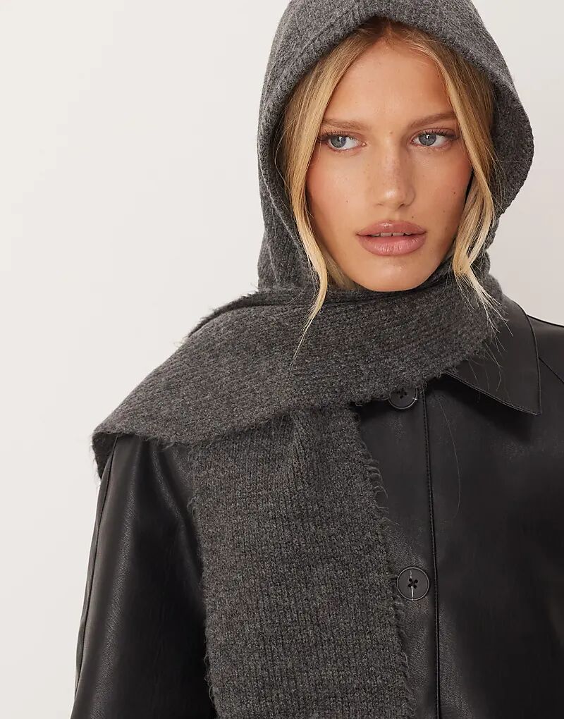 

Вязаный шарф с капюшоном ASOS DESIGN темно-серого цвета