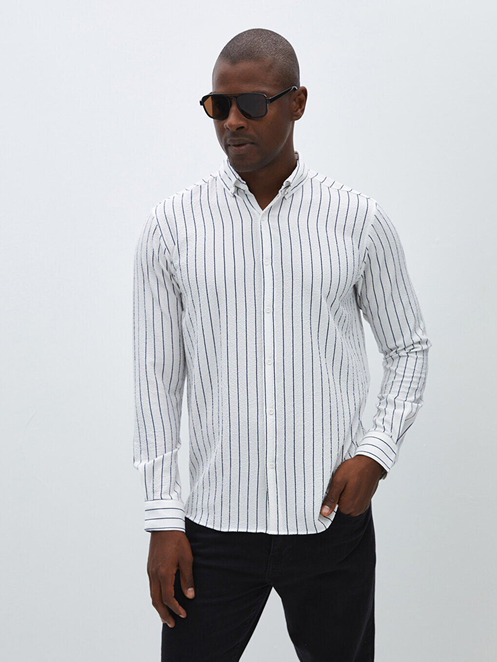 

Мужская полосатая рубашка Slim Fit с длинным рукавом LCW Vision, белый полосатый