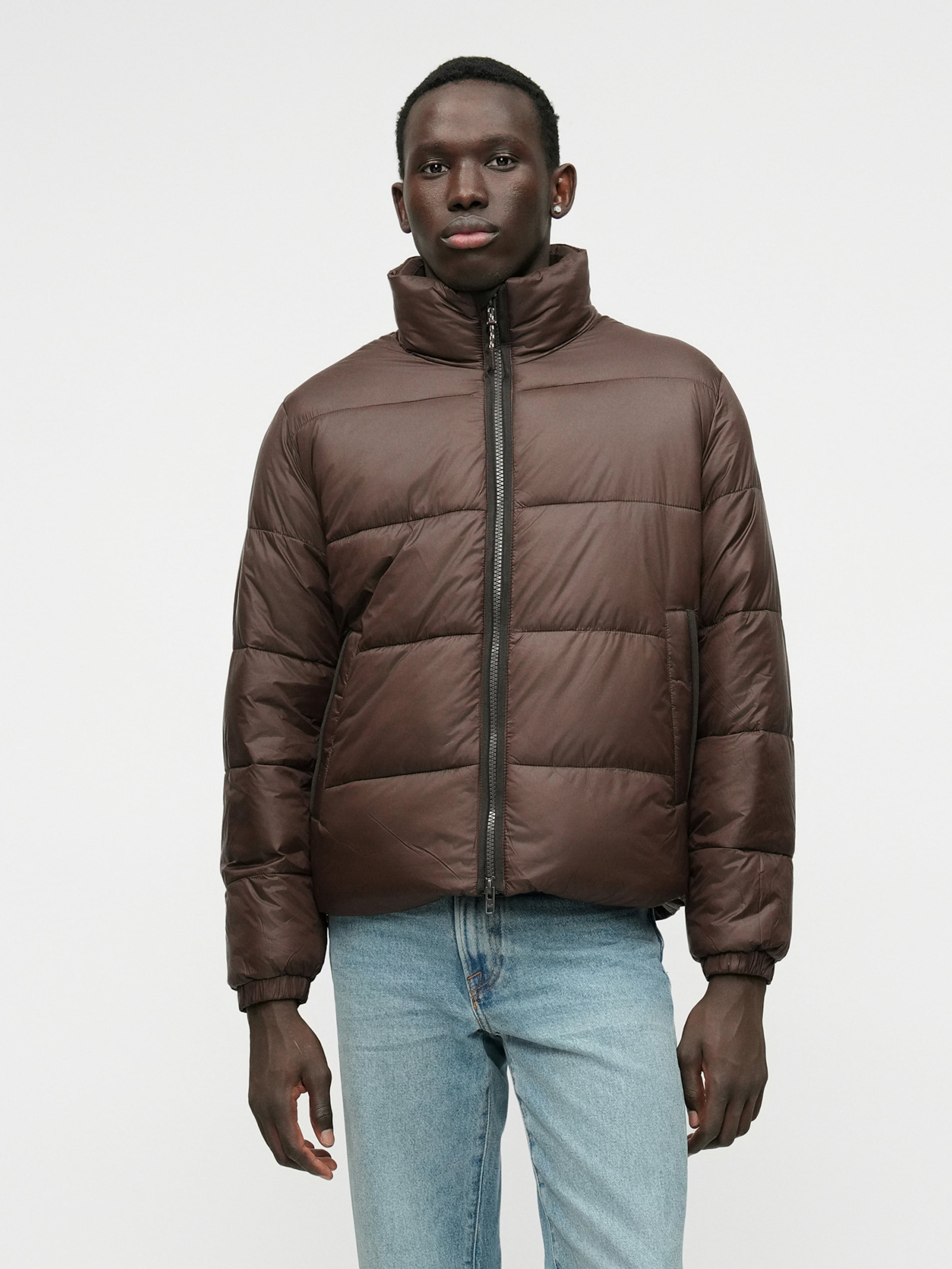 

Abercrombie & Fitch Куртка для межсезонья в коричневом цвете