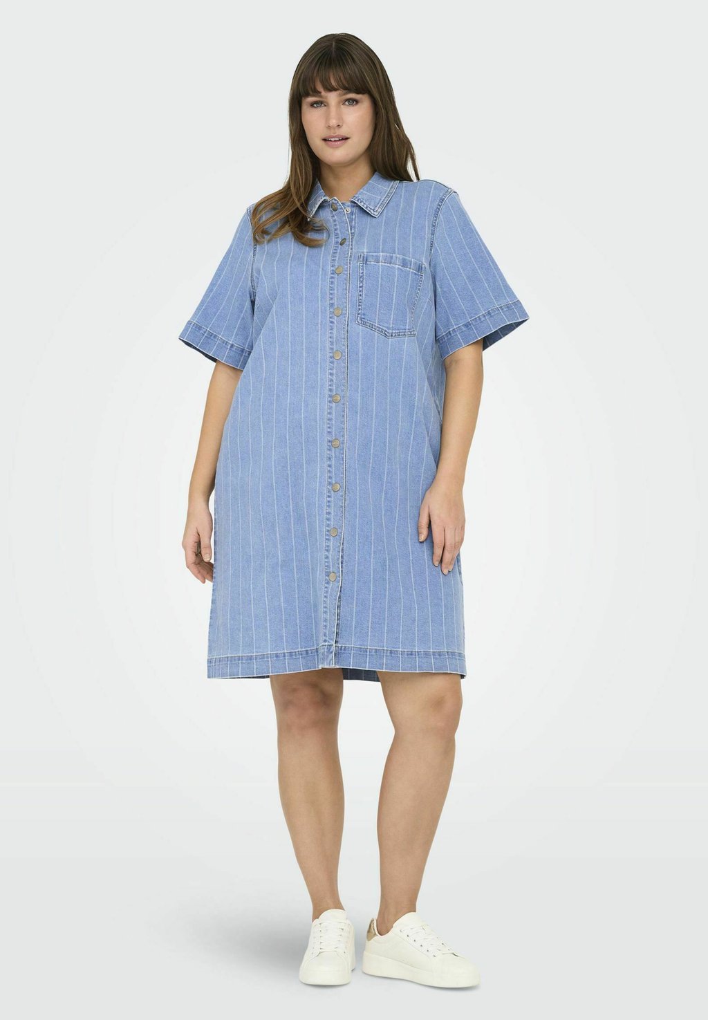 

Джинсовое платье CARASTA KURZES ONLY Carmakoma, цвет Light Blue Denim
