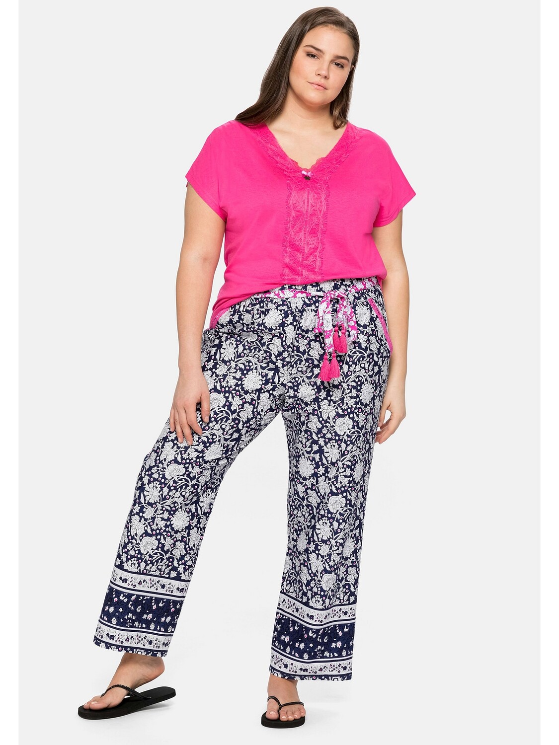 

Брюки sheego by Joe Browns Lounge Hose, цвет marine bedruckt