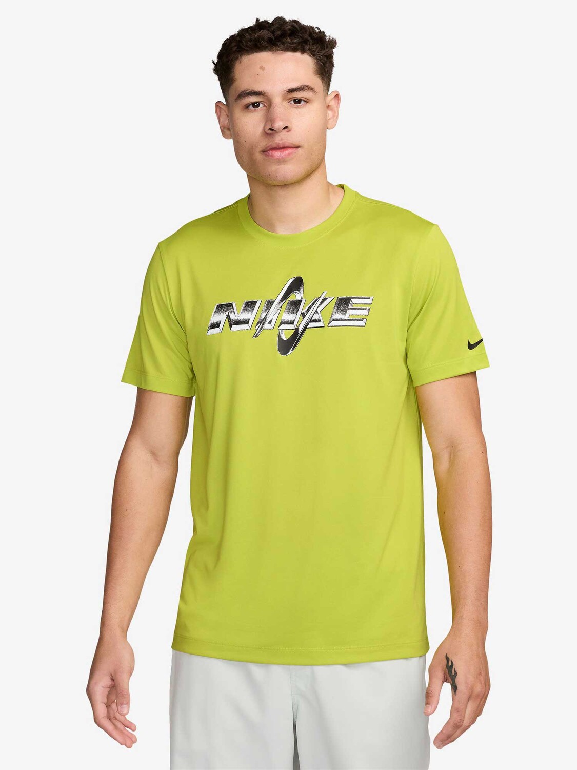 

Футболка Nike M NK DF TEE RLGD GFX, желтый