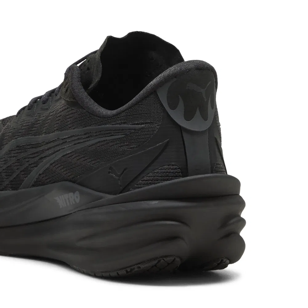 Мужские белые широкие беговые кроссовки Deviate Nitro 4 Wide от Puma — фото 4