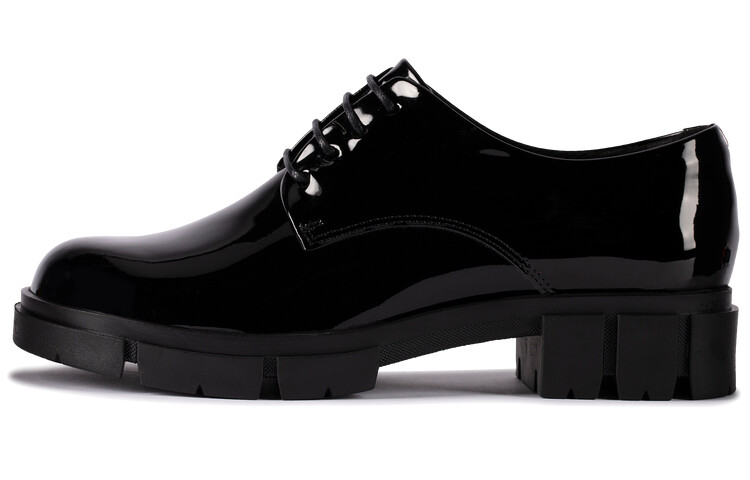 Туфли на платформе женские низкие черные Clarks