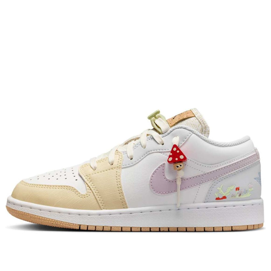 

Кроссовки (GS) Air Jordan 1 Low 'Mushroom', бежевый