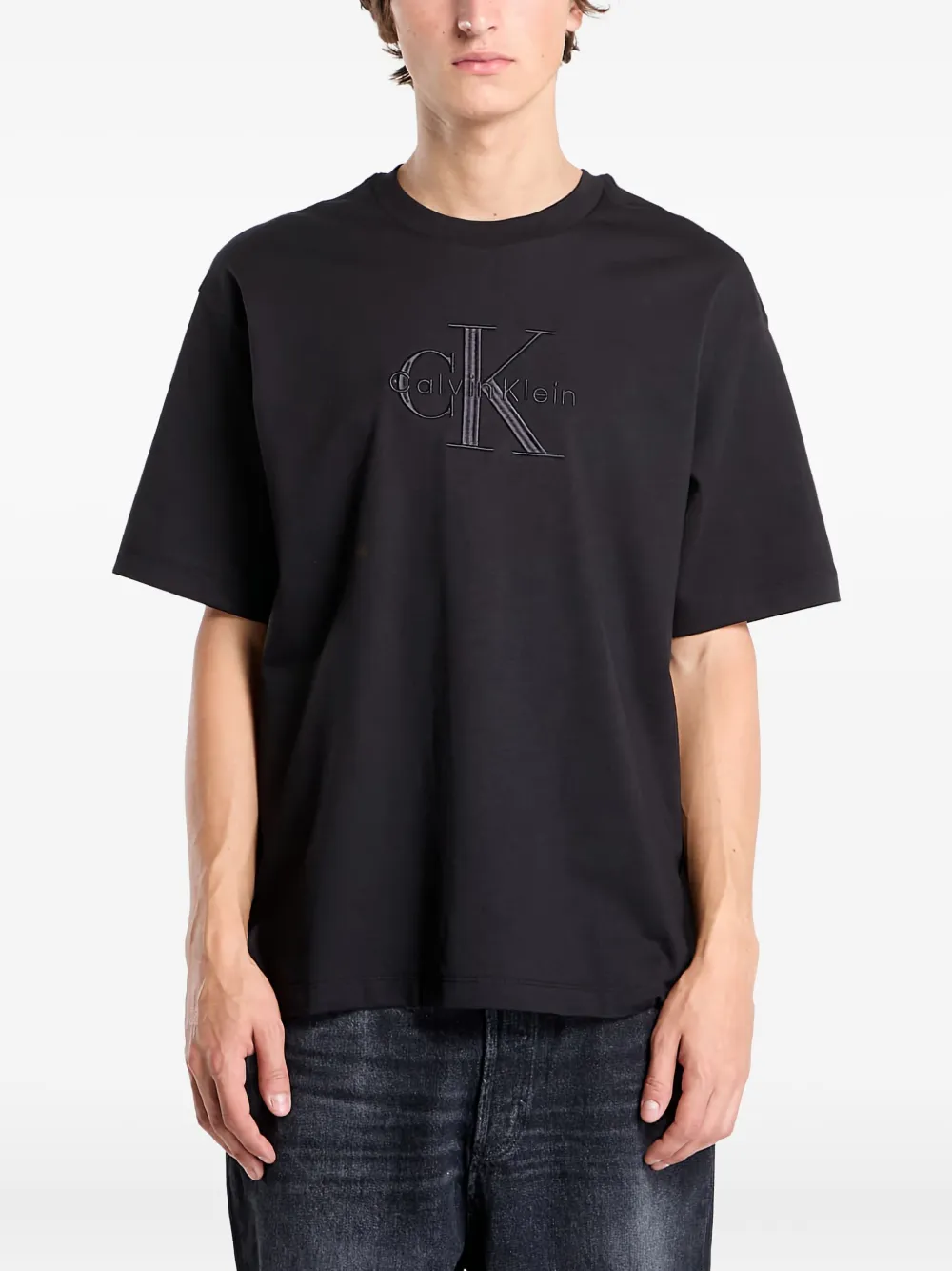 

Футболка с вышитым логотипом Calvin Klein, черный