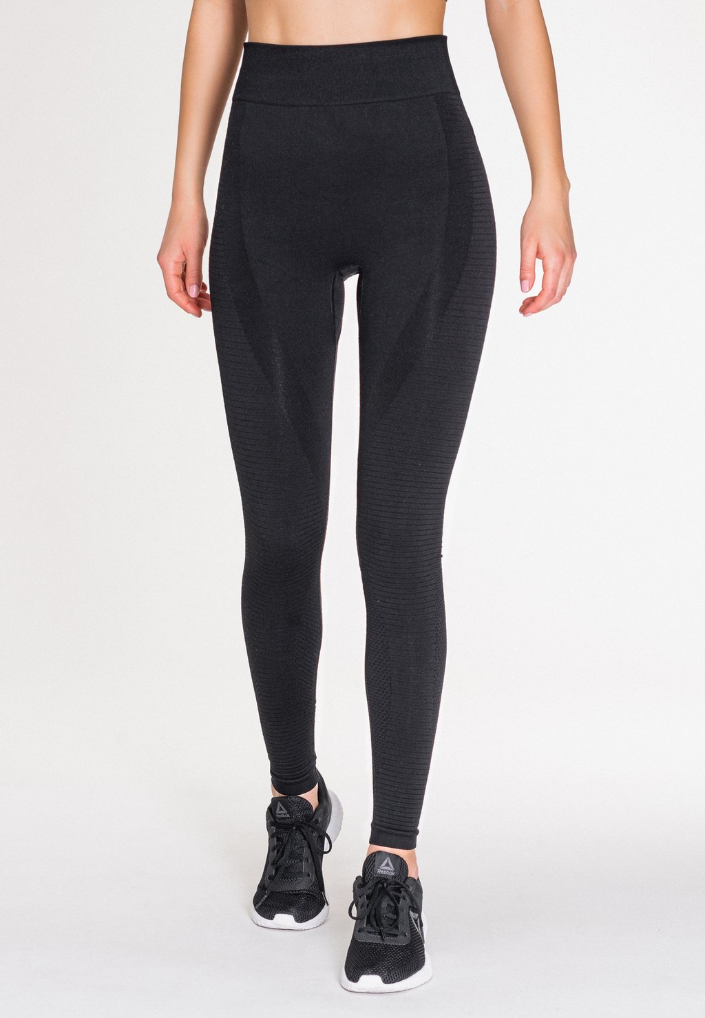 

Леггинсы REVIVE SEAMLESS LEGGINGS zoe, черный