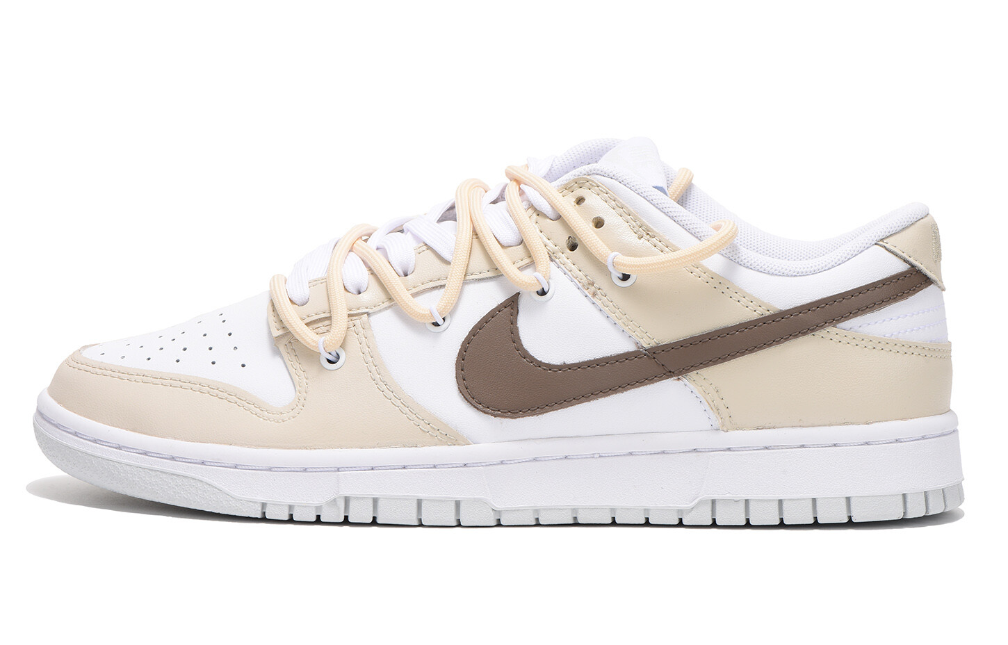 

Кроссовки Nike Dunk Skateboard Shoes Women's Low-Top White/Beige