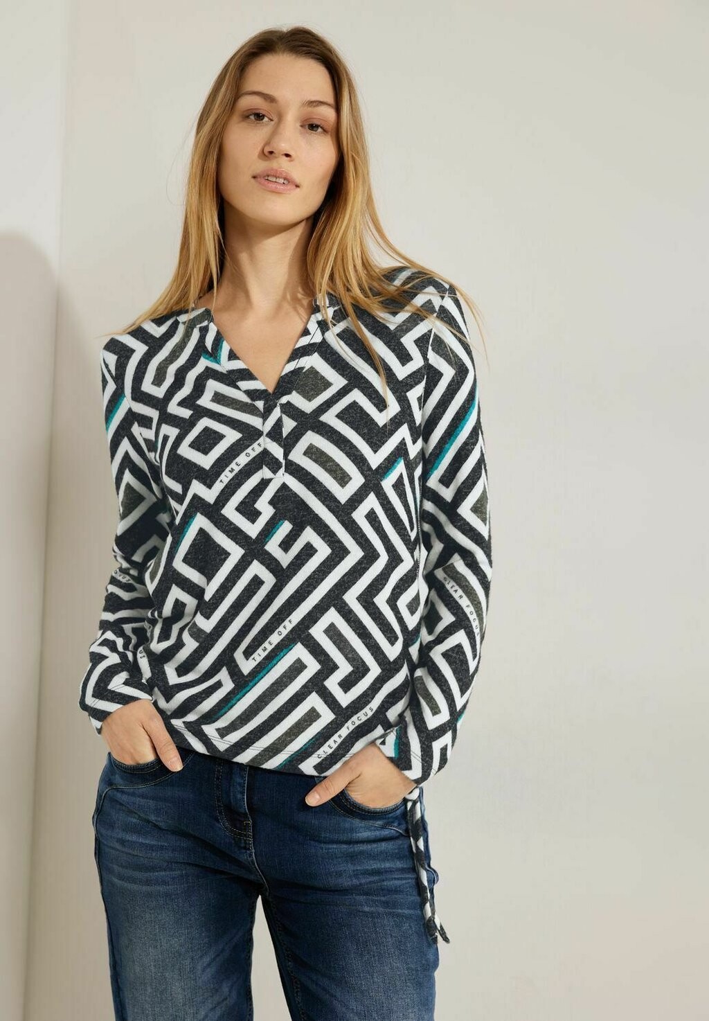 

Рубашка с длинным рукавом COSY MIT PRINT Cecil, цвет schwarz