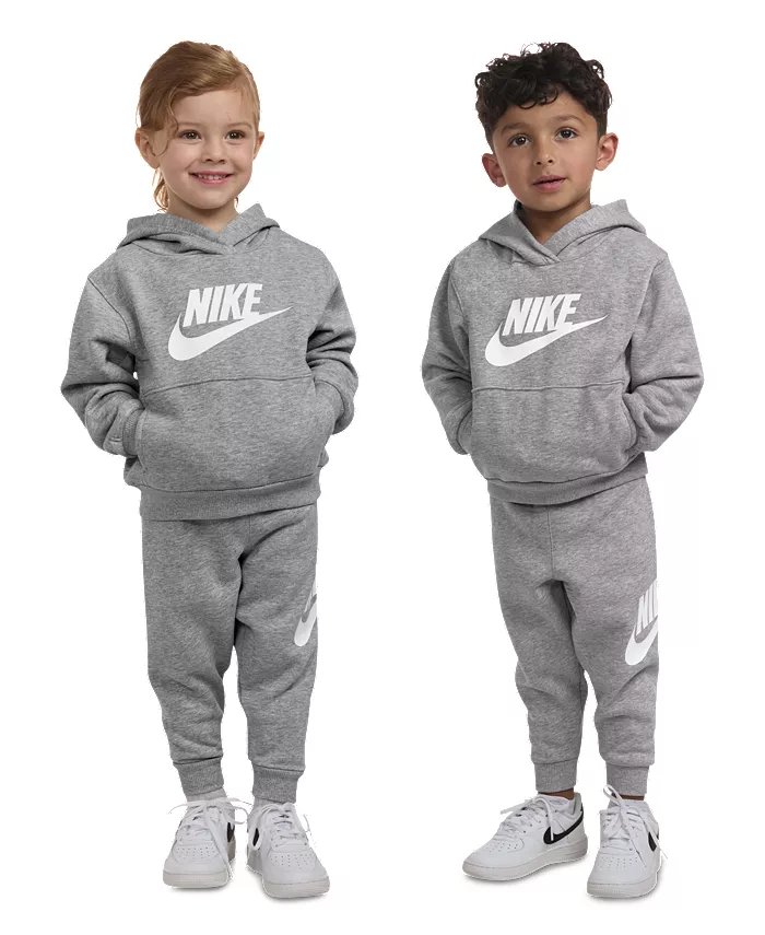 Комплект из двух предметов: флисовый пуловер с капюшоном для малышей Nike, серый — фото 3