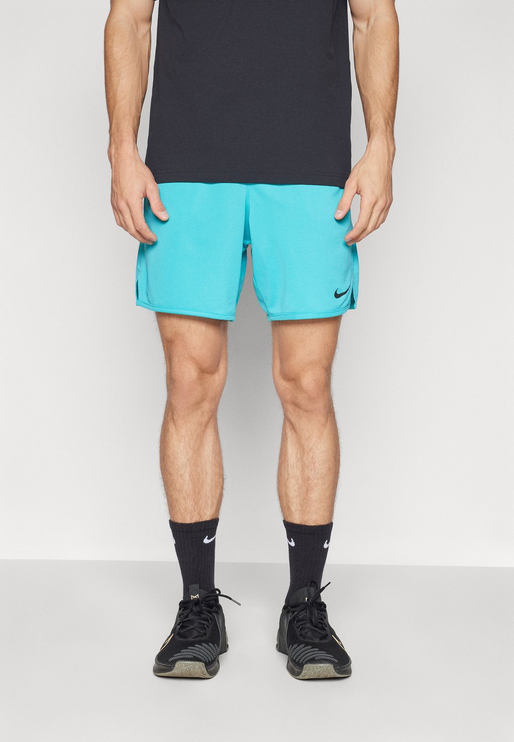 

Спортивные шорты TOTALITY Nike Performance, бирюзовый