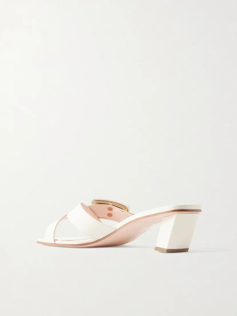 Мюли из лакированной кожи с пряжкой Roger Vivier, белый — фото 3
