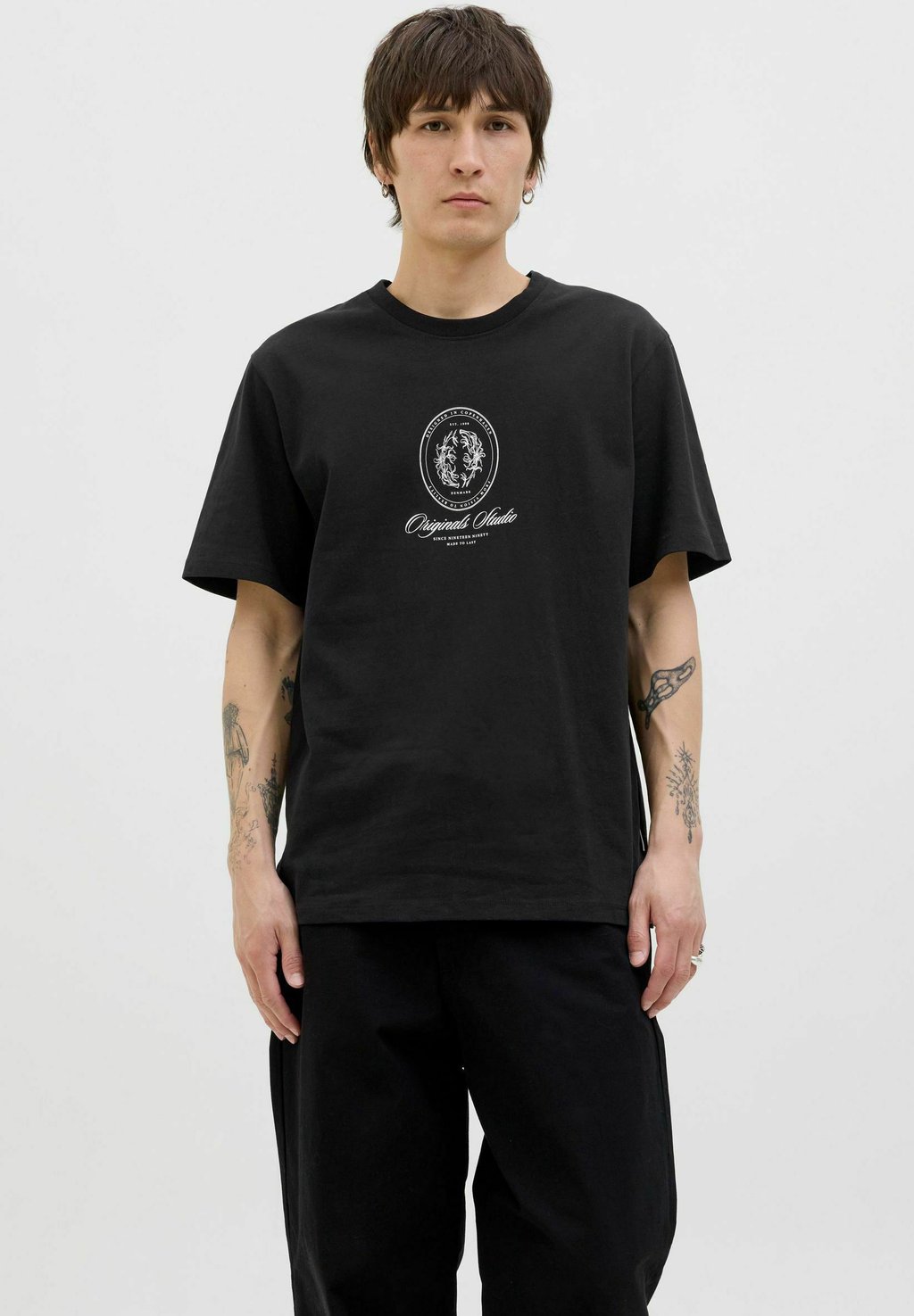 

Футболка с принтом JORDIA GRAPHIC FRONT CREW NECK Jack & Jones, черный