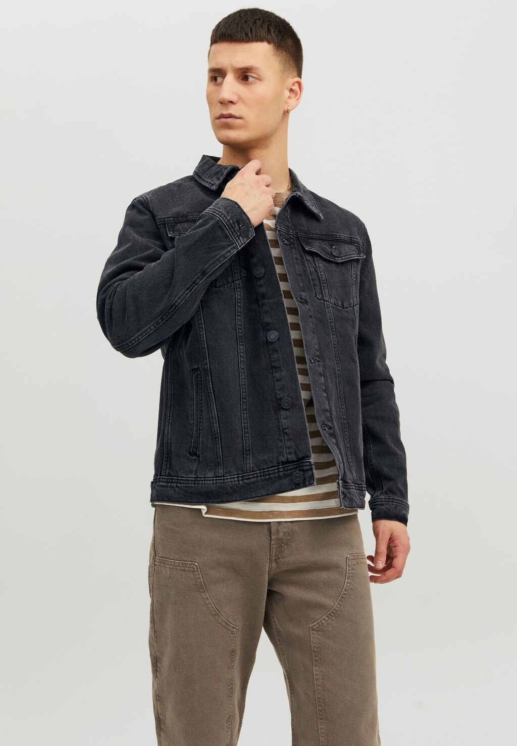 

Джинсовая куртка MF 823 NOOS Jack & Jones, черный деним