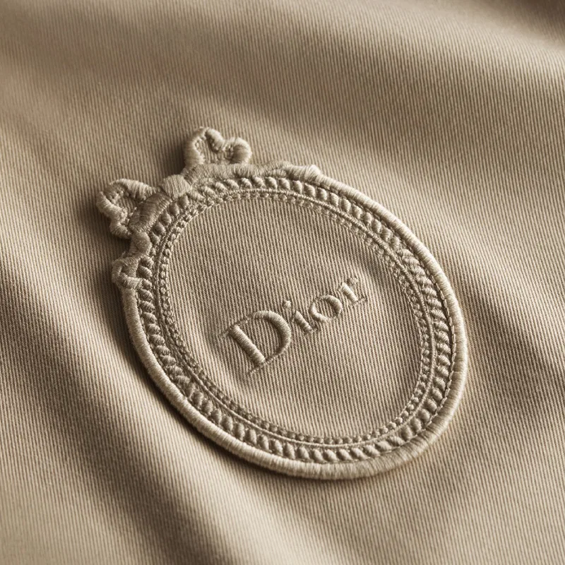 Платье с коротким рукавом DIOR SS26 бежевое — фото 3