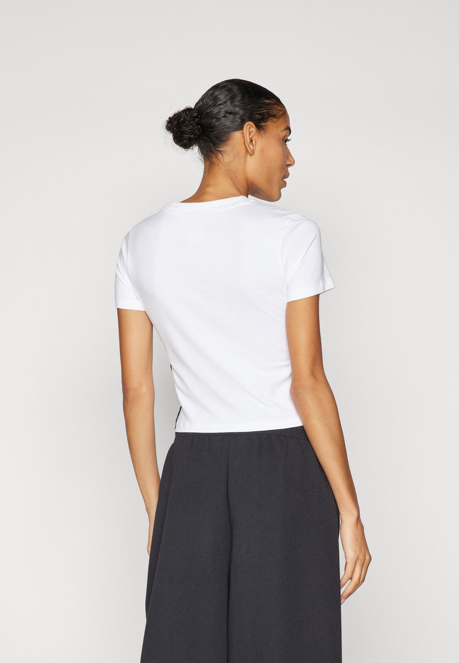 Спортивная футболка Adidas Sportswear W 3S SJ T, White/Black/White — фото 3