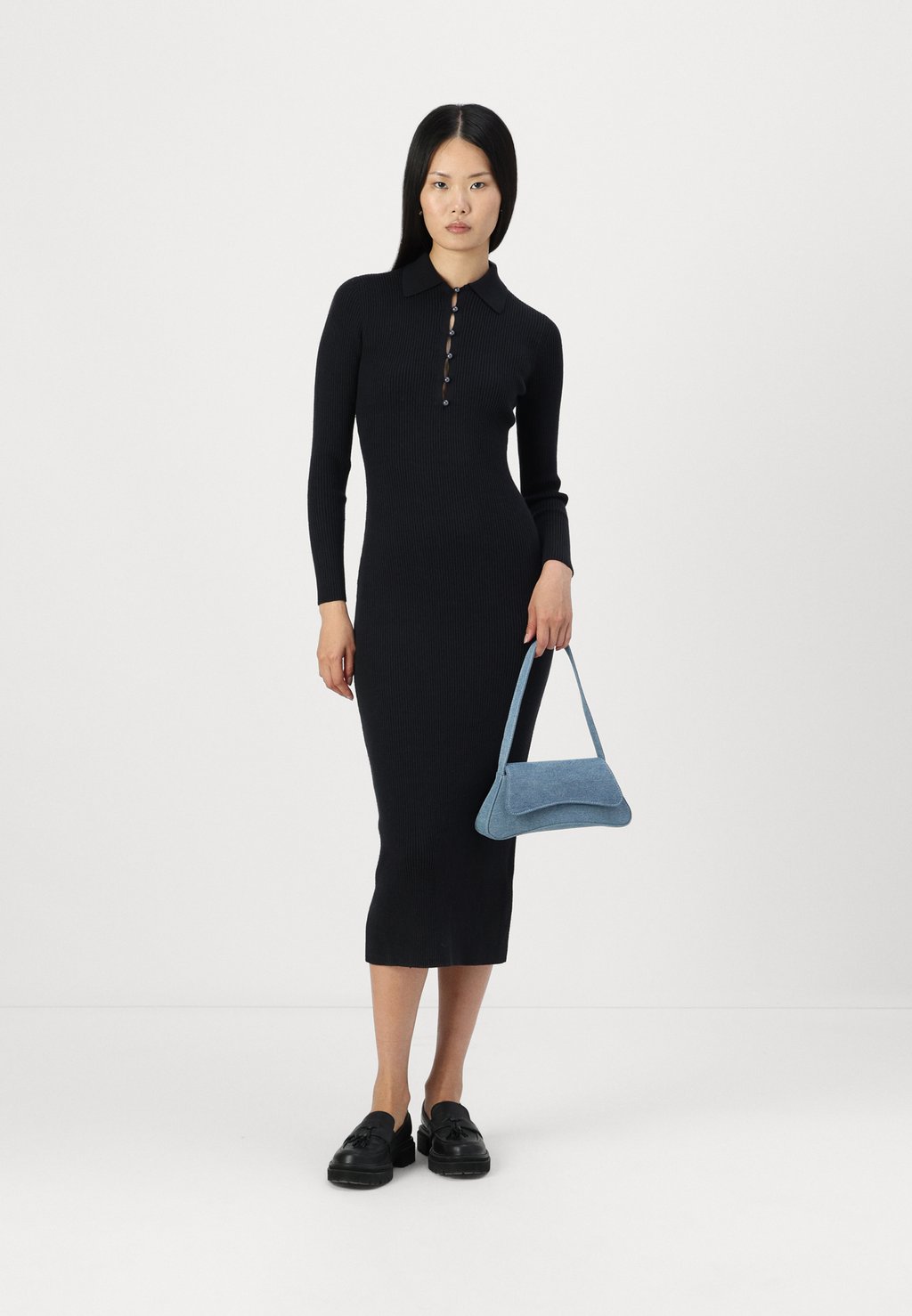 

Платье-джемпер COLLARED SWEATER DRESS Abercrombie & Fitch, черный