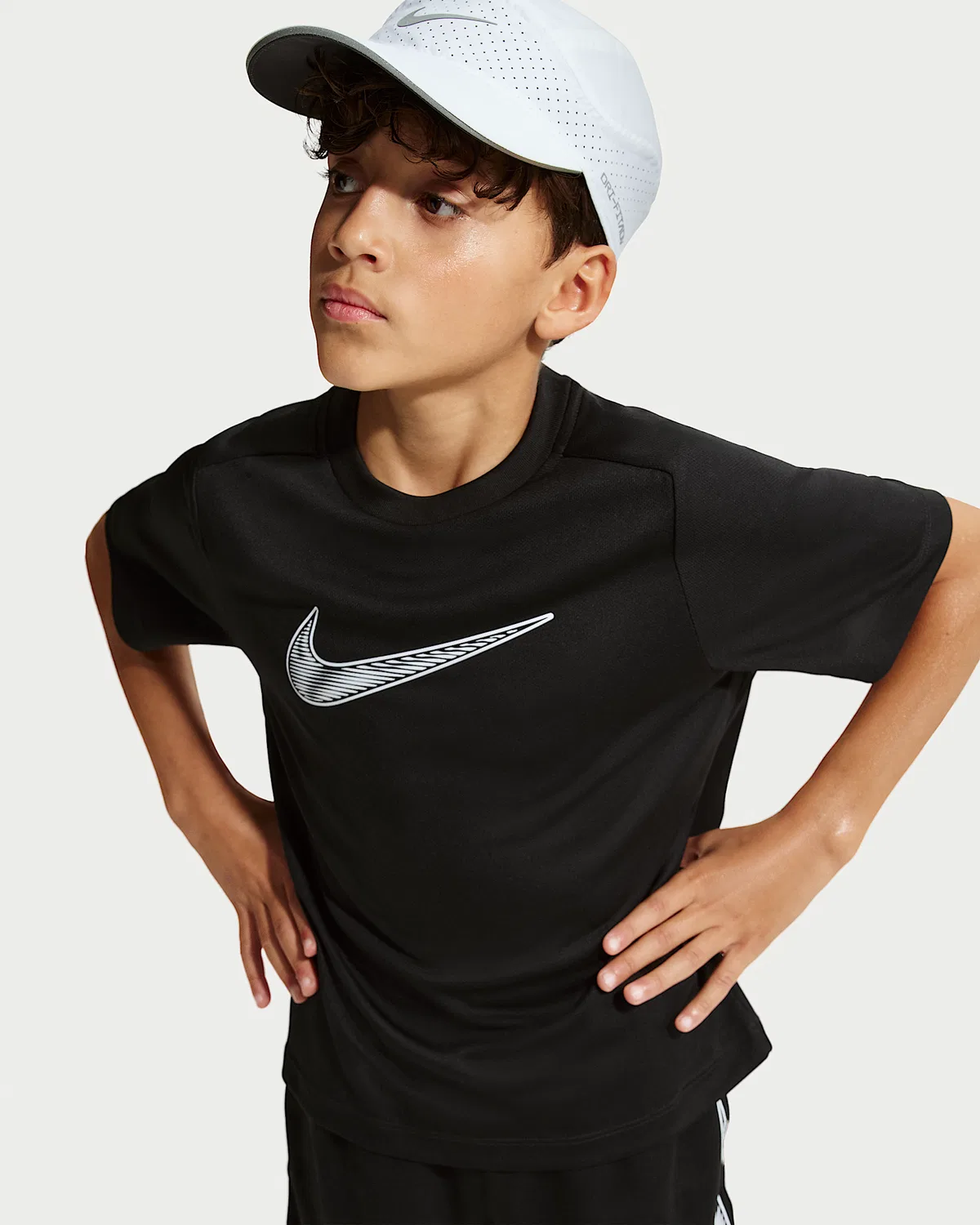 Большой детский (мальчиковый) Dri-FIT тренировочный топ с коротким рукавом Nike Multi, Black/White