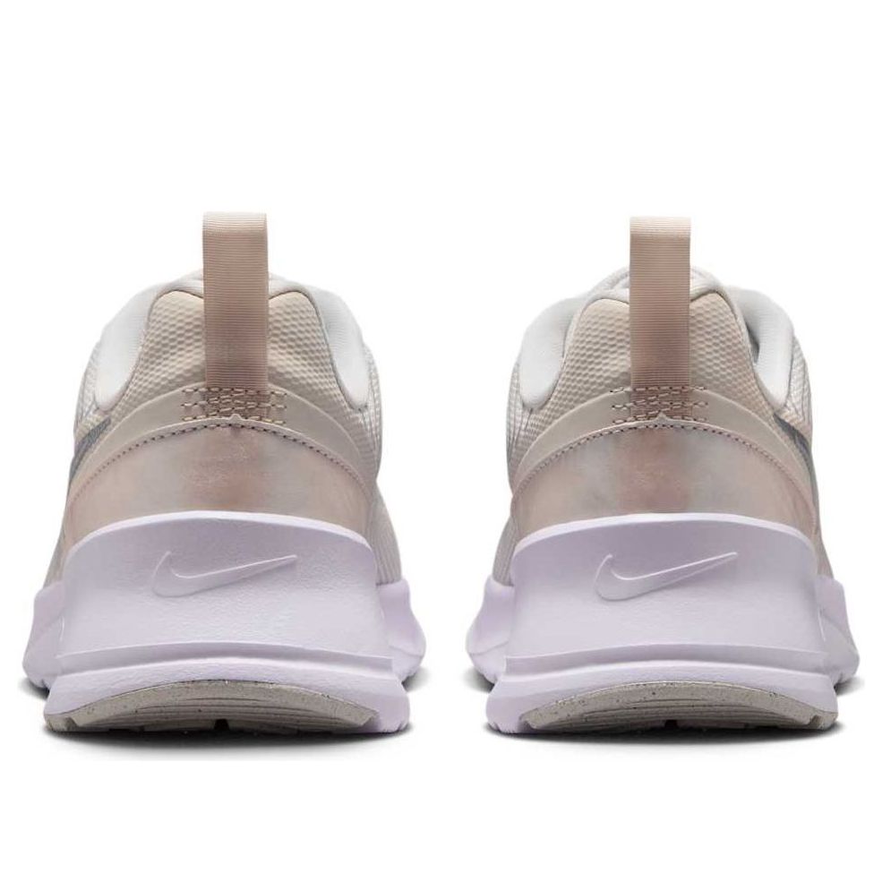 Кроссовки (WMNS) Nike Air Max Nuaxis SE 'Summit White Metallic Silver' — фото 3