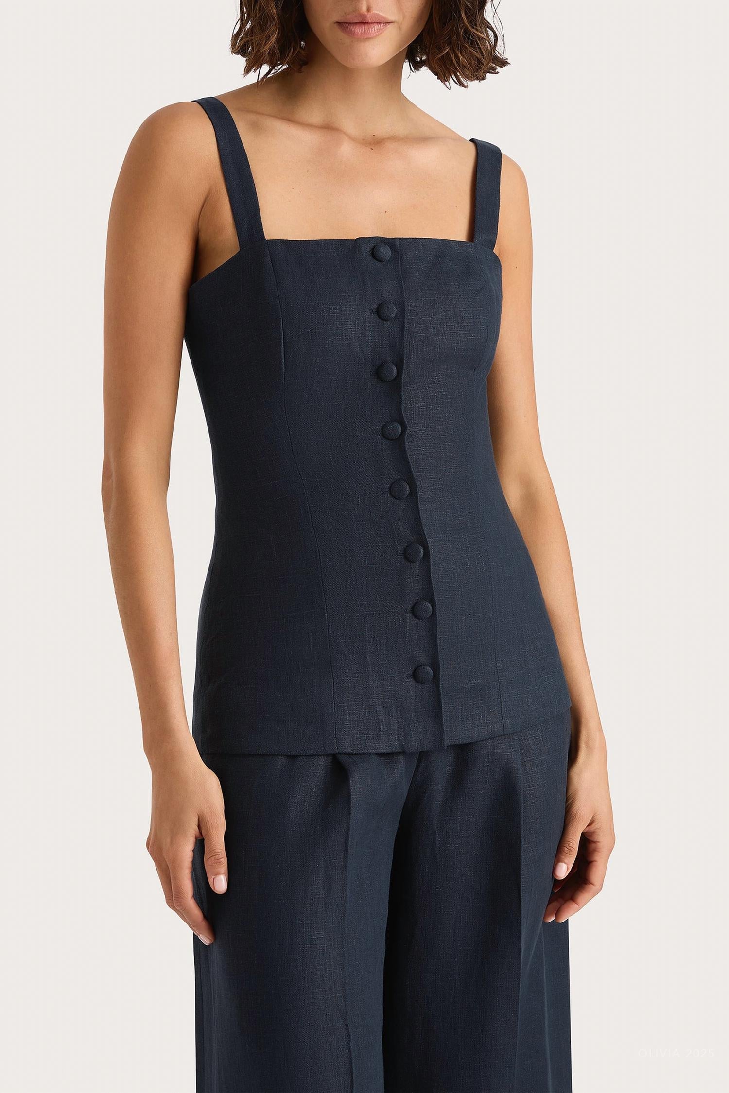 

Кобьер Жилет в синем цвете FAITHFULL THE BRAND