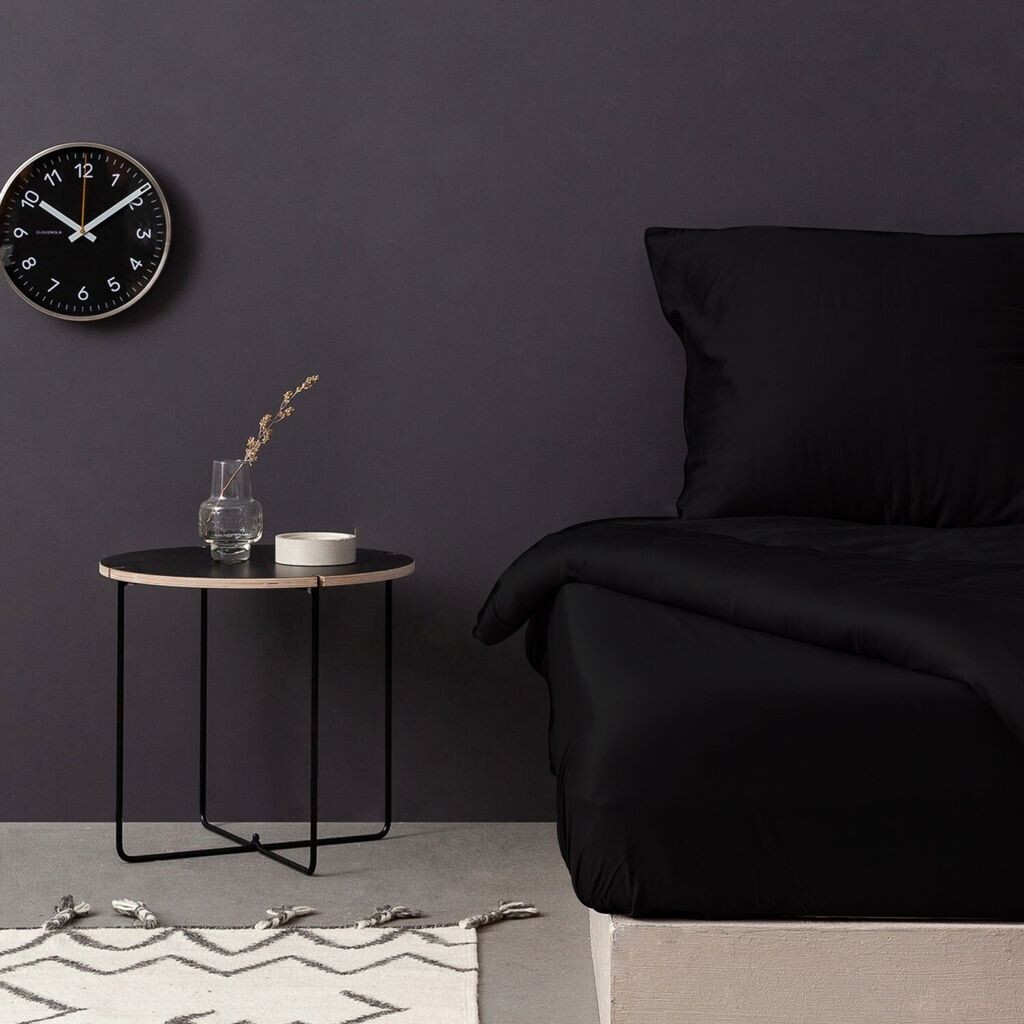 

L'Essentiel Linge de Maison, De Black, простыня на подгонке Satin Queen XL (DE), Черный, 100 % хлопковый сатин, 150 x 200+40 см