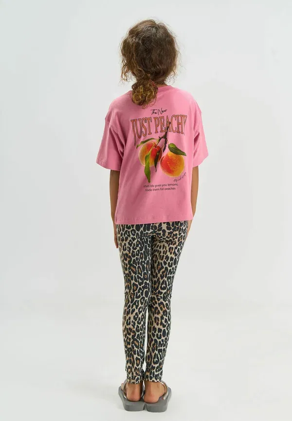 Футболка Tenna tee print t-shirt The New, кашемировая роза — фото 2