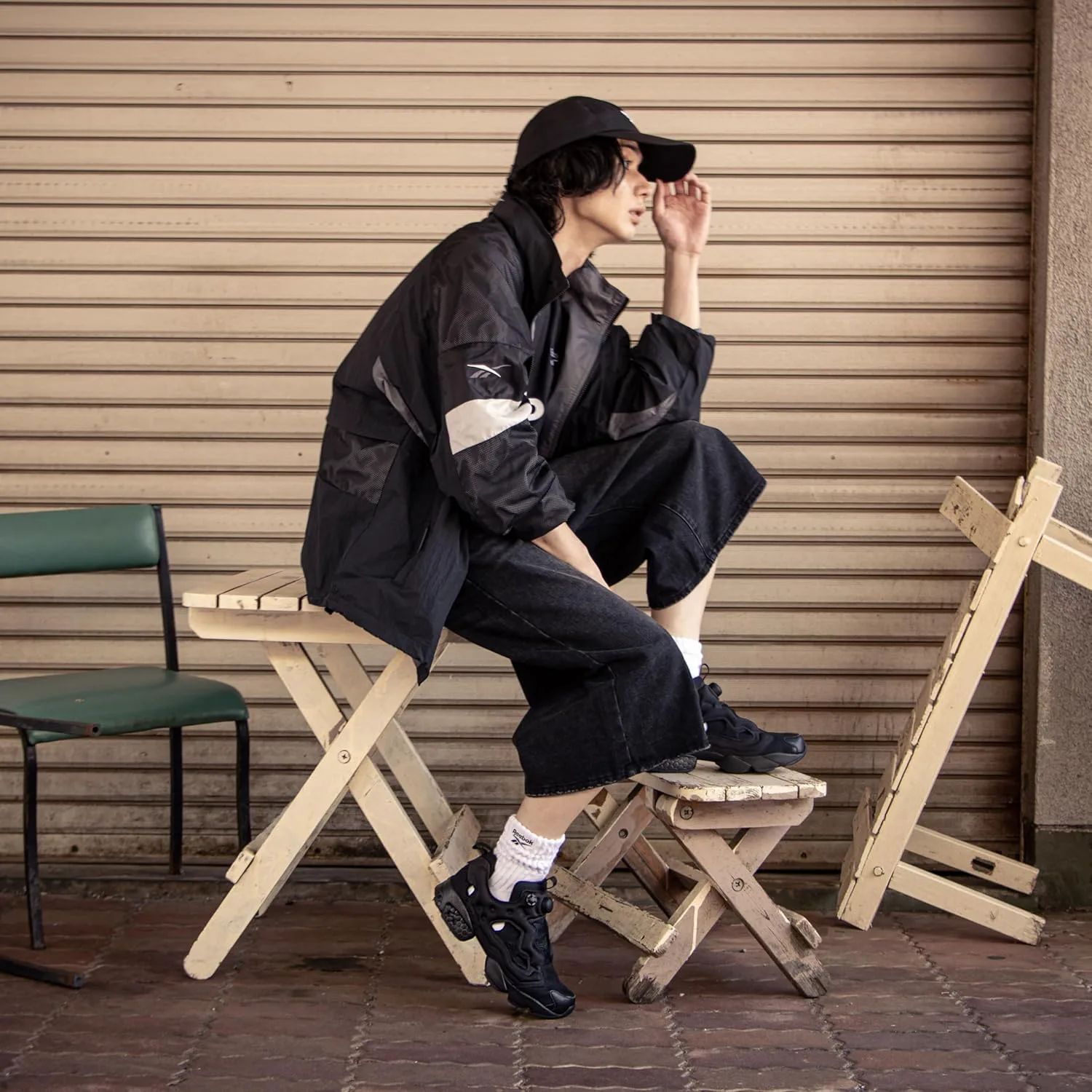 Reebok Mens インスタポンプフューリー 94, черный — фото 4