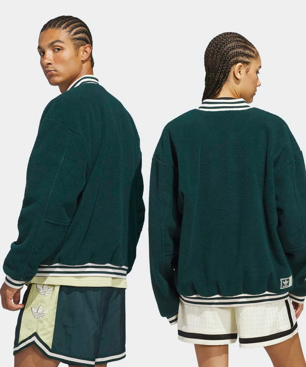 Куртка тренерская Hoop York City adidas Originals из переработанного полиэстера зелёная — фото 2